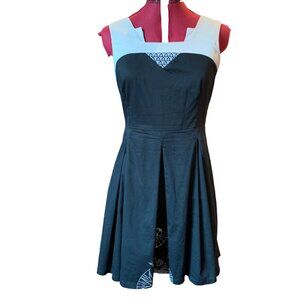 EVE LAVOIE -  Asymmetrical short sleeveless dress black and grey details medium